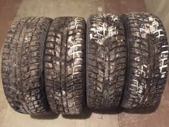 Kumho I'Zen KW22. Зимние, шипованные, 2014 год, износ: 5%, 4 шт