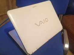 Sony VAIO VGN. 14", 2,4����, ��� 4 ��, ���� 160���, WiFi: 1, Bluetooth: 1, ����������� �� 2��. ����