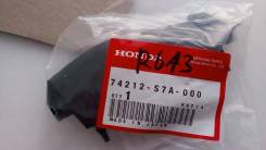 Уплотнитель. Honda Zest Honda Stream, UA-RN5, UA-RN3, LA-RN4, LA-RN3, CBA-RN5, LA-RN2, ABA-RN4, CBA-RN3, LA-RN1, UA-RN1, CBA-RN1, ABA-RN2 Двигатели: K...