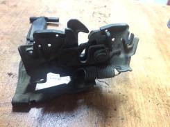 Замок капота. Mazda Verisa, DC5R, DC5W Двигатель ZYVE