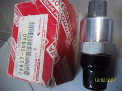 Продам датчик давления гидросистемы Toyota LandCruiser100 89637-30050. Toyota: Tundra, Crown, 4Runner, Land Cruiser, Crown Majesta, Land Cruiser Prado...