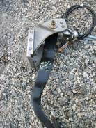 Педаль тормоза. Mitsubishi 1/2T Truck, V16B Mitsubishi Pajero, V26W, V25W, V24W, V34V, V23W, V24WG, V21W, V26WG, V46WG, V47WG, V26C, V25C, V44WG, V43W...
