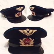 Фуражки.