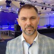 Продавец-стилист. Высшее образование