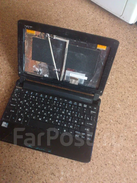 eMachines. 15.4", 1,3����, ��� 256 �� � ������, ���� 1��� ����