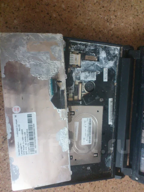 eMachines. 15.4", 1,3����, ��� 256 �� � ������, ���� 1��� ����
