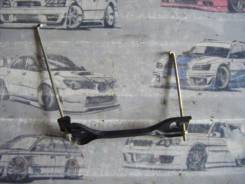Крепление аккумулятора. Subaru: Forester, Legacy, Impreza, XV, Exiga Двигатели: EJ204, EJ205, EJ20A, EJ255, EJ203, EJ20C, EJ20E, EJ20X, EJ20Y, EJ253...