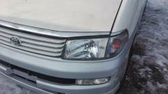 Фара. Toyota Hiace Regius