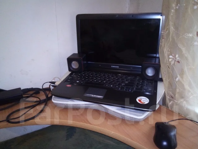 Samsung R525. WiFi: 1 ����
