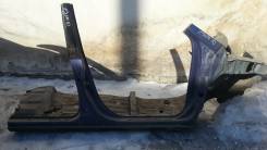 Порог пластиковый. Toyota Ipsum