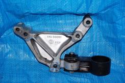 Кронштейн опоры двигателя. Land Rover Freelander