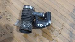 Патрубок воздухозаборника. Suzuki Escudo, TA52W, TD02W, TA51W, TD11W, TD32W, TA31W, TA11W, TA02W, TD51W, TD62W, TD61W, TD31W, TD52W, TL52W Двигатель H...