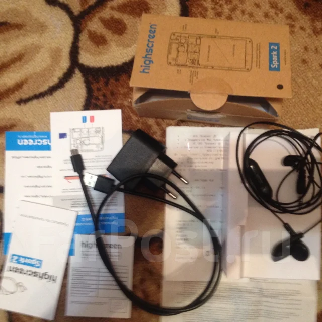 Highscreen Spark. �/� ����