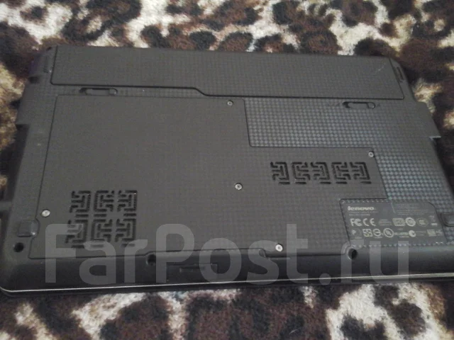 Lenovo IdeaPad S10-3t. 10.1", 1 667����, ��� 1024 ��, ���� 250���, WiFi: 1, Bluetooth: 1, ����������� �� 3��. ����