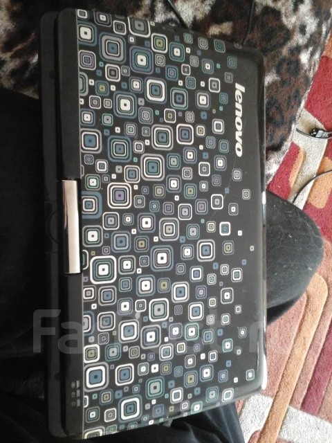 Lenovo IdeaPad S10-3t. 10.1", 1 667����, ��� 1024 ��, ���� 250���, WiFi: 1, Bluetooth: 1, ����������� �� 3��. ����