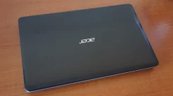 Acer Aspire E1-572G. 15.6", 2,4����, ��� 4 ��, ���� 750���, WiFi: 1, Bluetooth: 1, ����������� �� 3��. ����