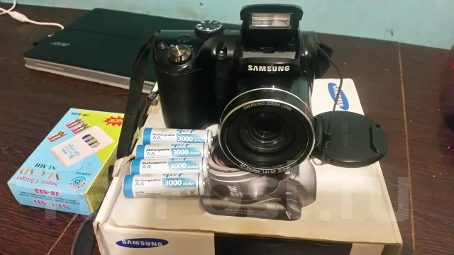 Samsung WB100. 15 - 19.9 ��, ���: 14� � ����� ����