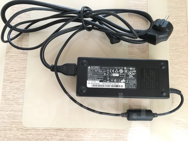 MSI GE70. 17.3", 2,4����, ��� 8 ��, ���� 750���, WiFi: 1, Bluetooth: 1, ����������� �� 3��. ����
