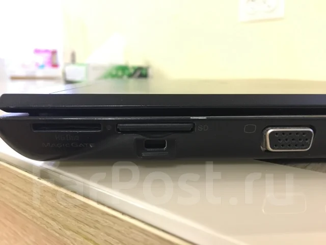 Sony VAIO VPC-SA3S9R. 13.3", 2,4����, ��� 6 ��, ���� 128���, WiFi: 1, Bluetooth: 1, ����������� �� 1��. ����