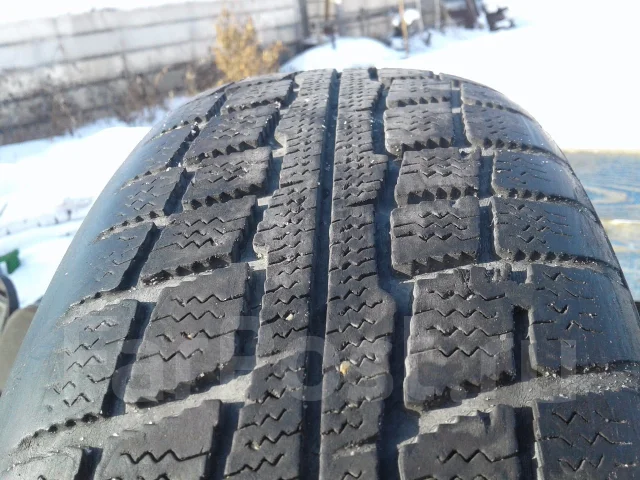 Goodyear UltraGrip Ice Navi Neo. �����������, 2001 ���, �/�, ����� 70 % ����