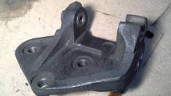 Крепление генератора. Toyota: Corolla, Corona, Caldina, Carina, Corona Premio, Carina E, Corolla Fielder, Vista, Sprinter, Camry Двигатели: 3CE, 2C, 2...