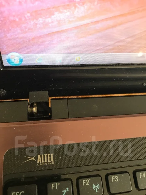 Asus K53S. 15.6", 2,3����, ��� 4 ��, ���� 500���, WiFi: 1, Bluetooth: 1, ����������� �� 2��. ����