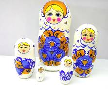 Матрешки.