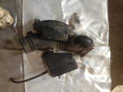 Патрубок воздухозаборника. Toyota: Hiace, Hilux Surf, 4Runner, Regius Ace, Land Cruiser Prado, Tacoma Двигатели: 3L, 5LE, 5L, 2L, 5VZFE