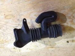 Патрубок воздухозаборника. Honda Fit, GD1 Двигатель L13A
