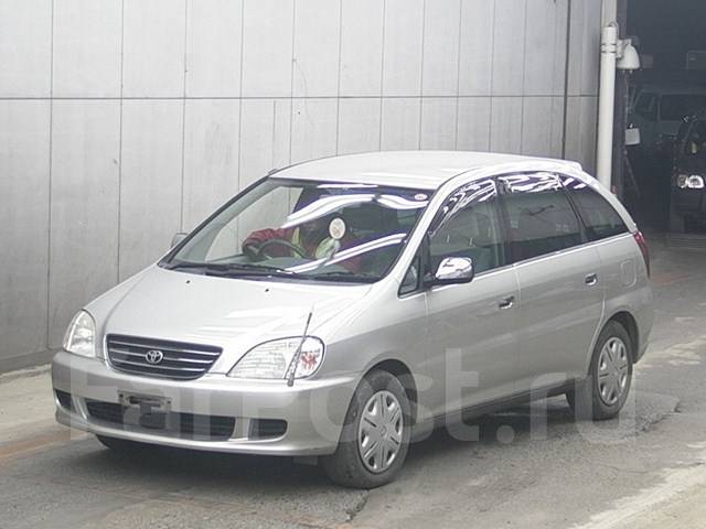 2000 toyota nadia