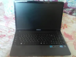 Samsung 300E5C. 15.5", ��� 3072 ��, ���� 250���, WiFi, ����������� �� 1��.