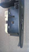 Кнопка стеклоподъемника. Toyota Voxy, AZR65, AZR60 Toyota Noah, AZR65, AZR60 Toyota Ipsum, ACM21, ACM21W, ACM26, ACM26W Двигатели: 1AZFSE, 2AZFE