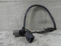 Датчик положения коленвала. Toyota: Corolla, Corolla Verso, RAV4, Allion, Vista Ardeo, Allex, Vista, MR-S, Celica, Matrix, Wish, Opa, Caldina, Isis, A...