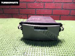 Бардачок. Toyota Mark X, GRX120, GRX121, GRX125 Двигатели: 3GRFSE, 4GRFSE