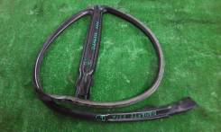 Уплотнитель стекла двери. Mitsubishi Diamante, F34A, F46A, F36A, F47A, F31AK, F31A, F41A