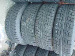 Bridgestone Blizzak Revo2. Зимние, 2011 год, износ: 5%, 4 шт