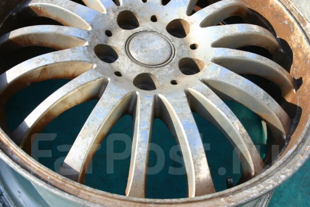 Venerdi. 7.0x17", 5x114.3, ET52 ����