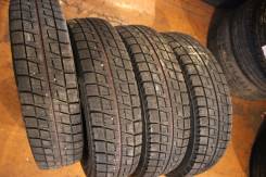 Bridgestone Blizzak Revo2. Зимние, без шипов, 2013 год, износ: 10%, 4 шт