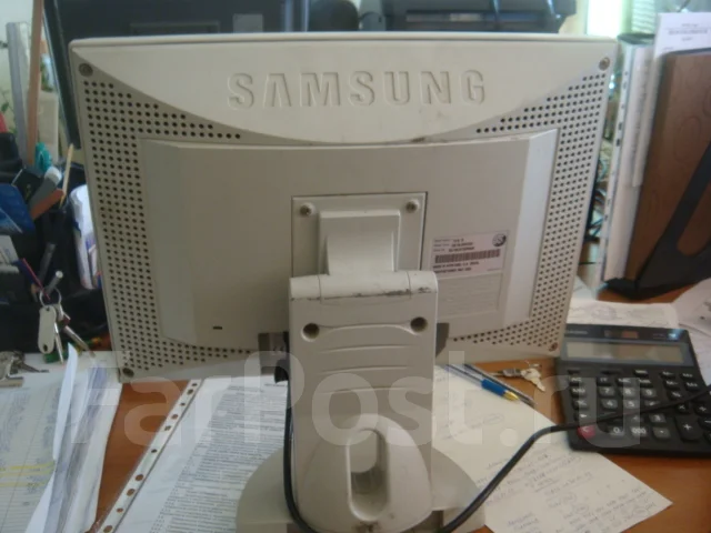 Samsung. 15", ���������� �� (LCD, LED, QLED) ����