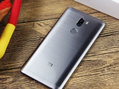Xiaomi Mi5S Plus. ����� ����