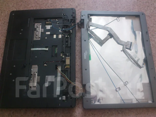 eMachines. 15.4", 1,3����, ��� 256 �� � ������, ���� 1��� ����
