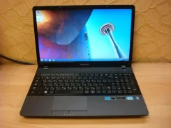 Samsung 300E5A. 15.6", ��� 4 ��, ���� 320���, WiFi: 1, Bluetooth: 1, ����������� �� 4��. ����
