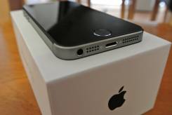 Apple iPhone 5s 16Gb. Новый