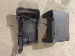 Кронштейн под аккумулятор. Toyota Cresta, JZX100, GX100, LX100 Toyota Mark II, LX100, JZX100, GX100 Toyota Chaser, GX100, SX100, LX100, JZX100
