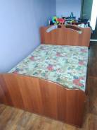Кровати двуспальные.