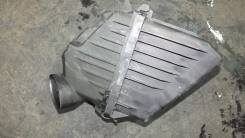 Корпус воздушного фильтра. Toyota Voxy, AZR65G, AZR65, AZR60 Toyota Noah, AZR65, AZR60 Двигатель 1AZFSE