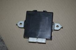Реле антенны. Toyota Land Cruiser, FZJ100, FZJ105, HDJ100, HDJ100L, HDJ101, HDJ101K, HZJ105, HZJ105L, UZJ100, UZJ100L, UZJ100W Lexus LX470, UZJ100 Дви...