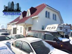 Продам коттедж на 1-ой линии в районе 30 км. Улица Карла Маркса 123, р-н Трудовое, площадь дома 151 кв. м., централизованный водопровод, электричество...