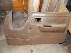 Обшивка двери. Toyota Toyoace Toyota Hiace Toyota Dyna