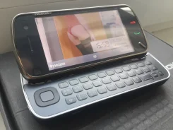 Nokia N97. �/�